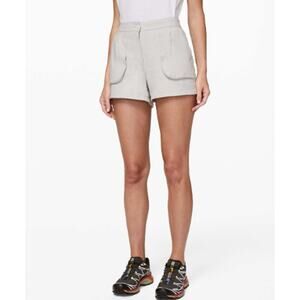 NWT LULULEMON This Instant Short 3.5" in Silverstone Size 8 hiking outdoors